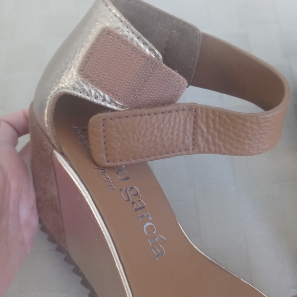 Pedro Garcia Fidelia Wedge Sandals in Hazelnut - Picture 9 of 16